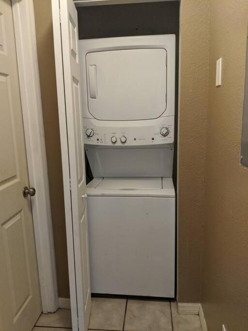 Snowbirds Escape / Vacation Gateway #A Apartment Englewood Exterior photo
